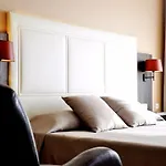 Logis & Restaurant Le 3* 弗洛恩斯