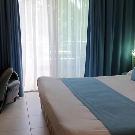 Logis & Restaurant Le Hotel