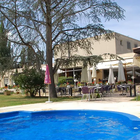 Logis & Restaurant Le Fleurance