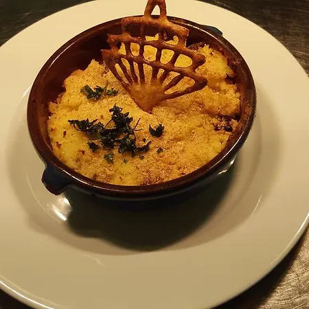 Logis & Restaurant Le Hotel