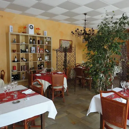Logis & Restaurant Le 3*