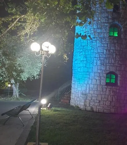 Logis & Restaurant Le ホテル