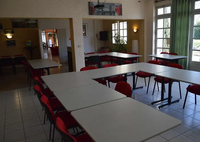 ホテル Logis & Restaurant Le 3*