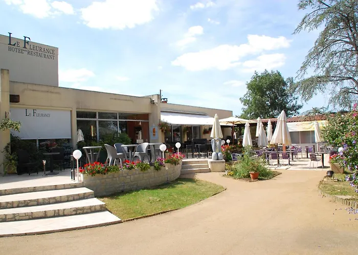 ホテル Logis & Restaurant Le