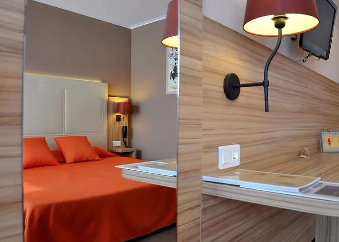 Logis & Restaurant Le 3* Fleurance