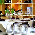 Szálloda Logis & Restaurant Le 3*