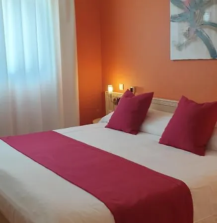 Logis & Restaurant Le Hotel