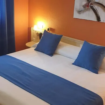 Logis & Restaurant Le 3* 弗洛恩斯