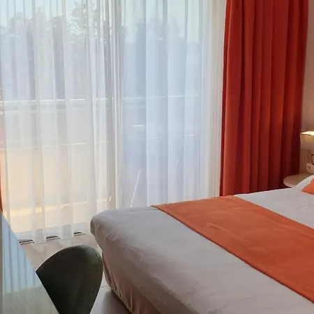 Logis & Restaurant Le 3* Fleurance