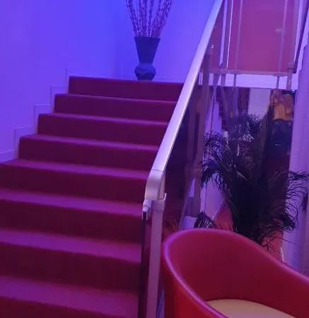 Logis & Restaurant Le Отель 3*