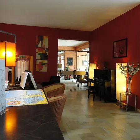 Отель Logis & Restaurant Le