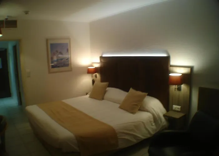 Logis & Restaurant Le Fleurance