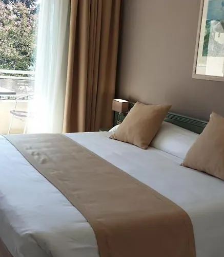 酒店 Logis & Restaurant Le 3*