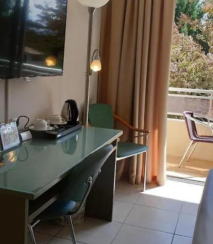 Logis & Restaurant Le Hotel 3*