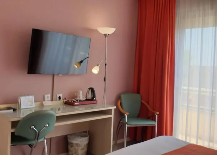 Logis & Restaurant Le Hotel