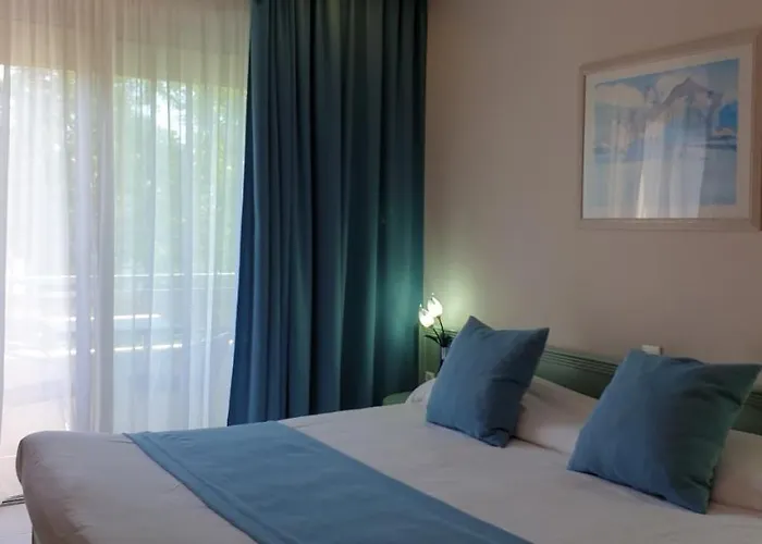 Logis & Restaurant Le Hotel