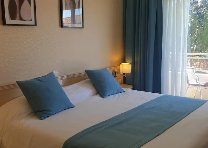 Logis & Restaurant Le Fleurance