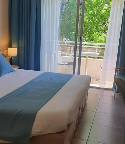 Logis & Restaurant Le Fleurance