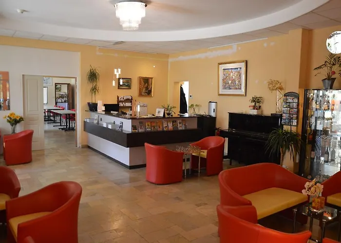 Logis & Restaurant Le Hotel 3*