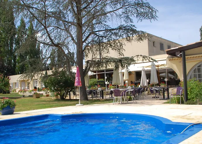 Logis & Restaurant Le Fleurance