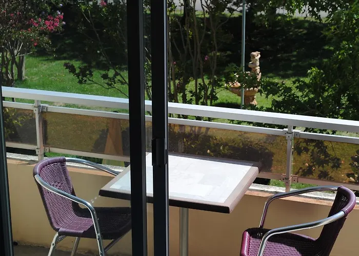 Hotel Logis & Restaurant Le