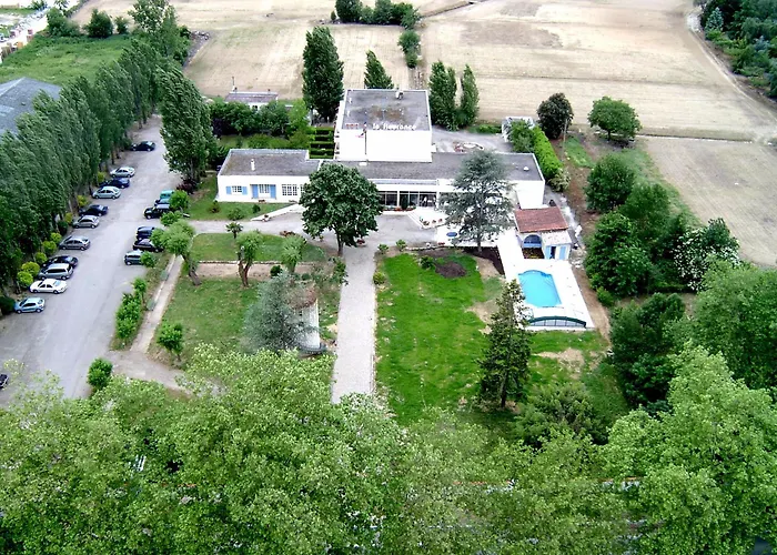 Logis & Restaurant Le 3* Fleurance