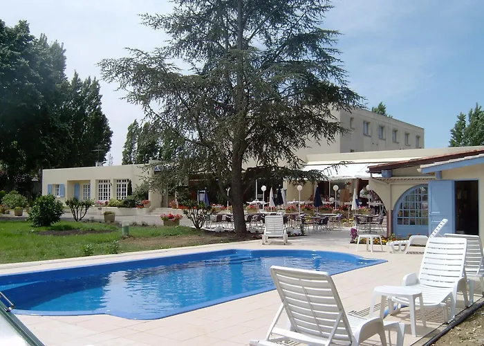 Logis & Restaurant Le 3* Fleurance